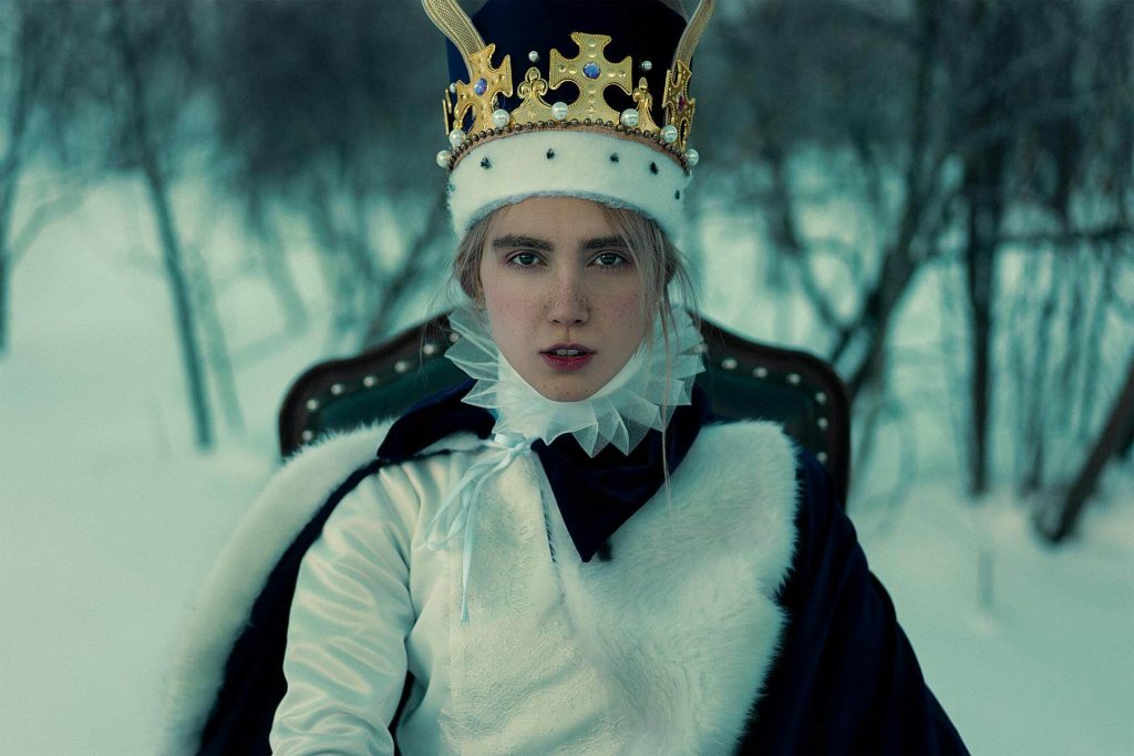 Image of a beautiful woman wearing a crown.